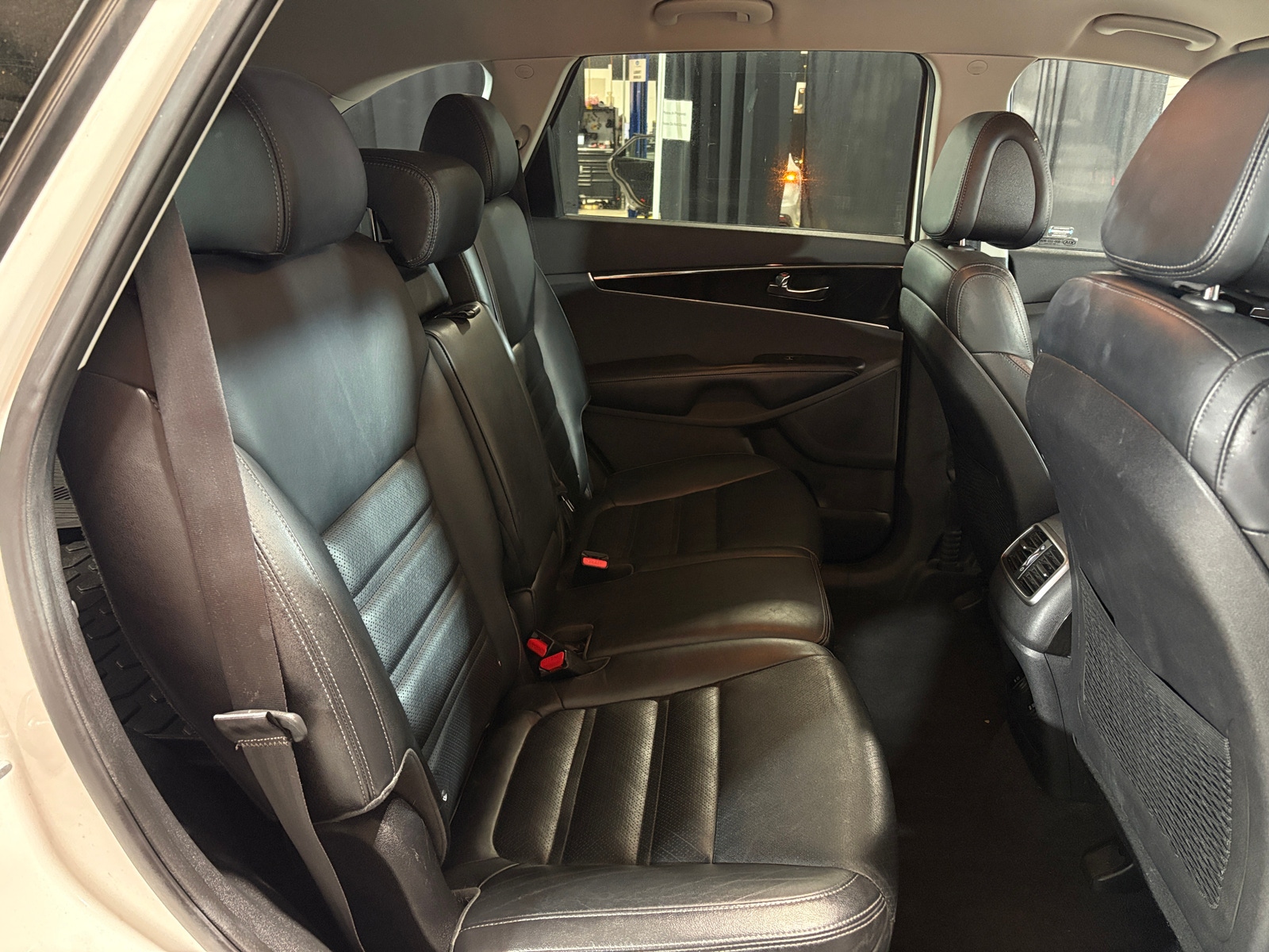 Thumbnail: 2016 Kia Sorento - 5