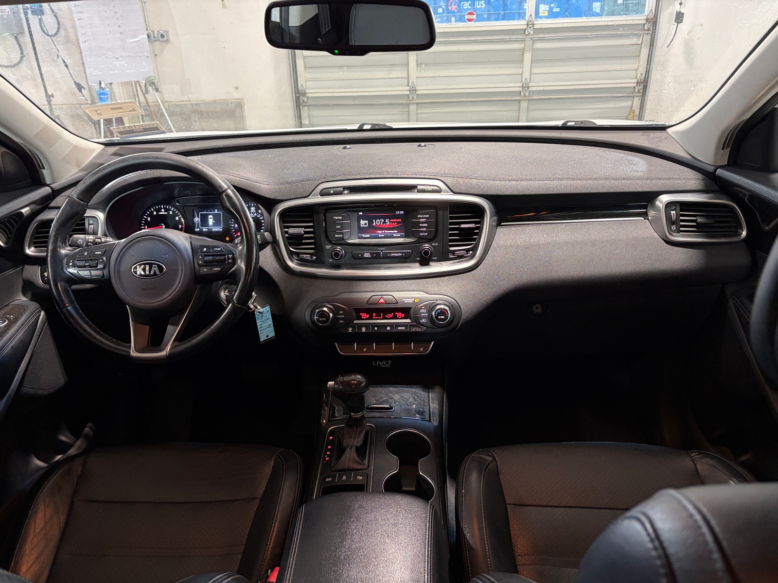 Thumbnail: 2016 Kia Sorento - 2