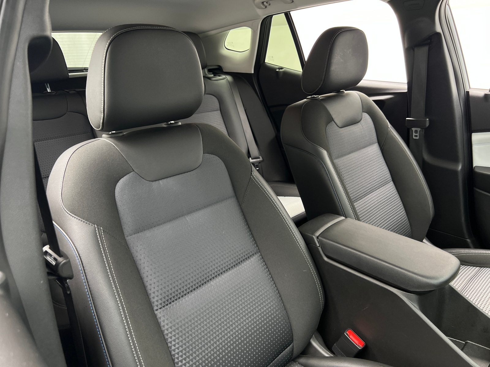 Thumbnail: 2025 Chevrolet Trax - 2