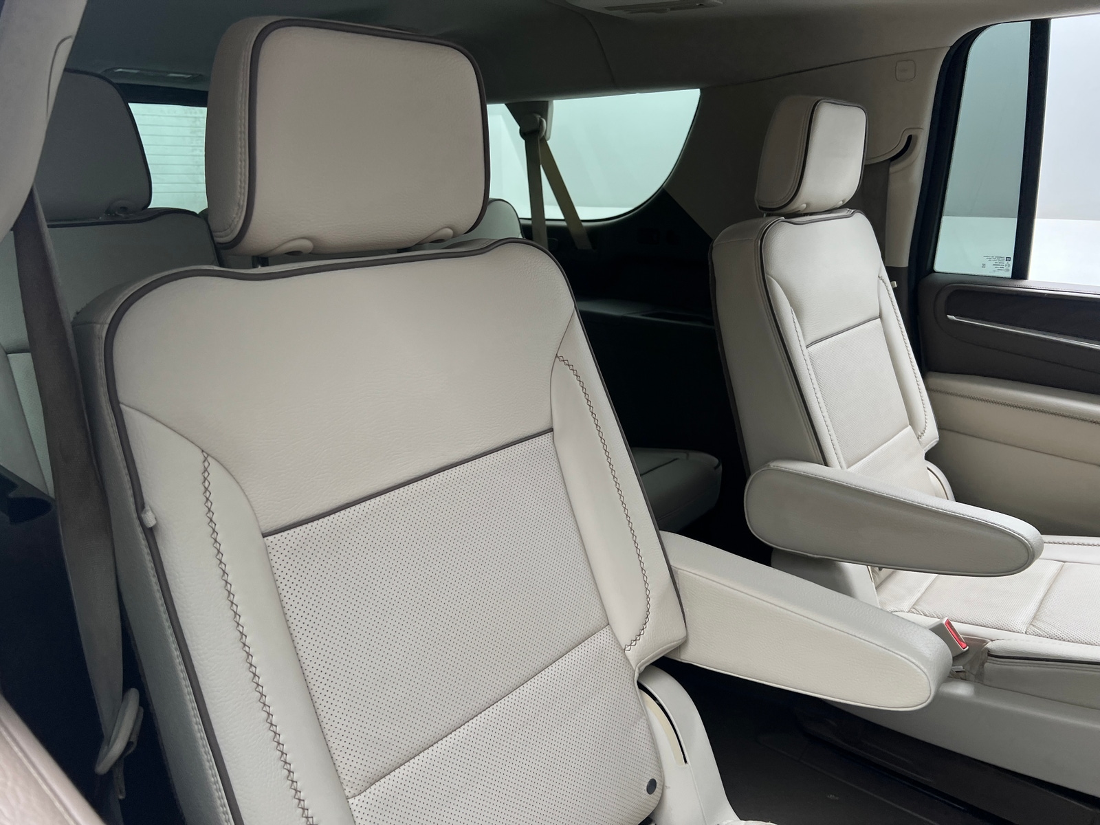 Thumbnail: 2021 GMC Yukon XL - 5