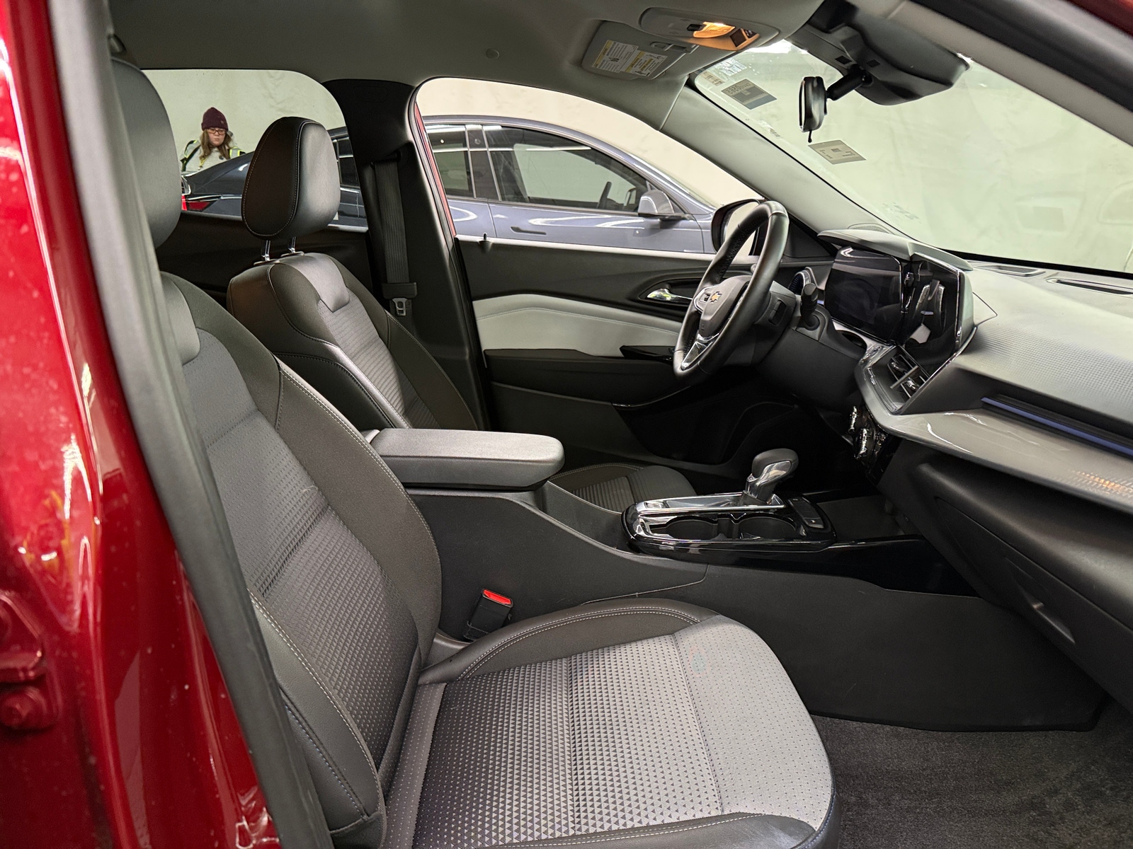 Thumbnail: 2025 Chevrolet Trax - 2