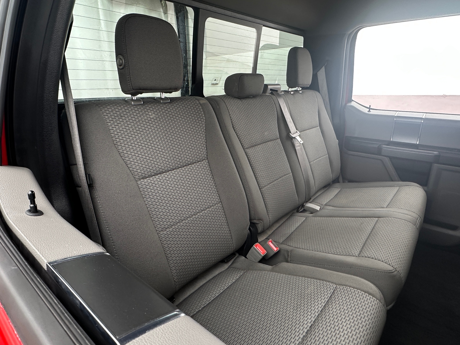 Thumbnail: 2018 Ford Econoline - 6