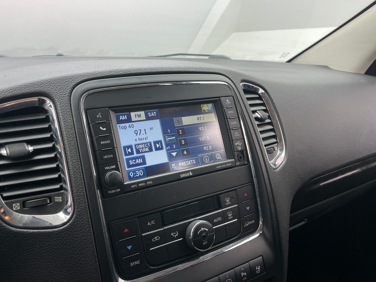 Thumbnail: 2011 Dodge Durango - 4