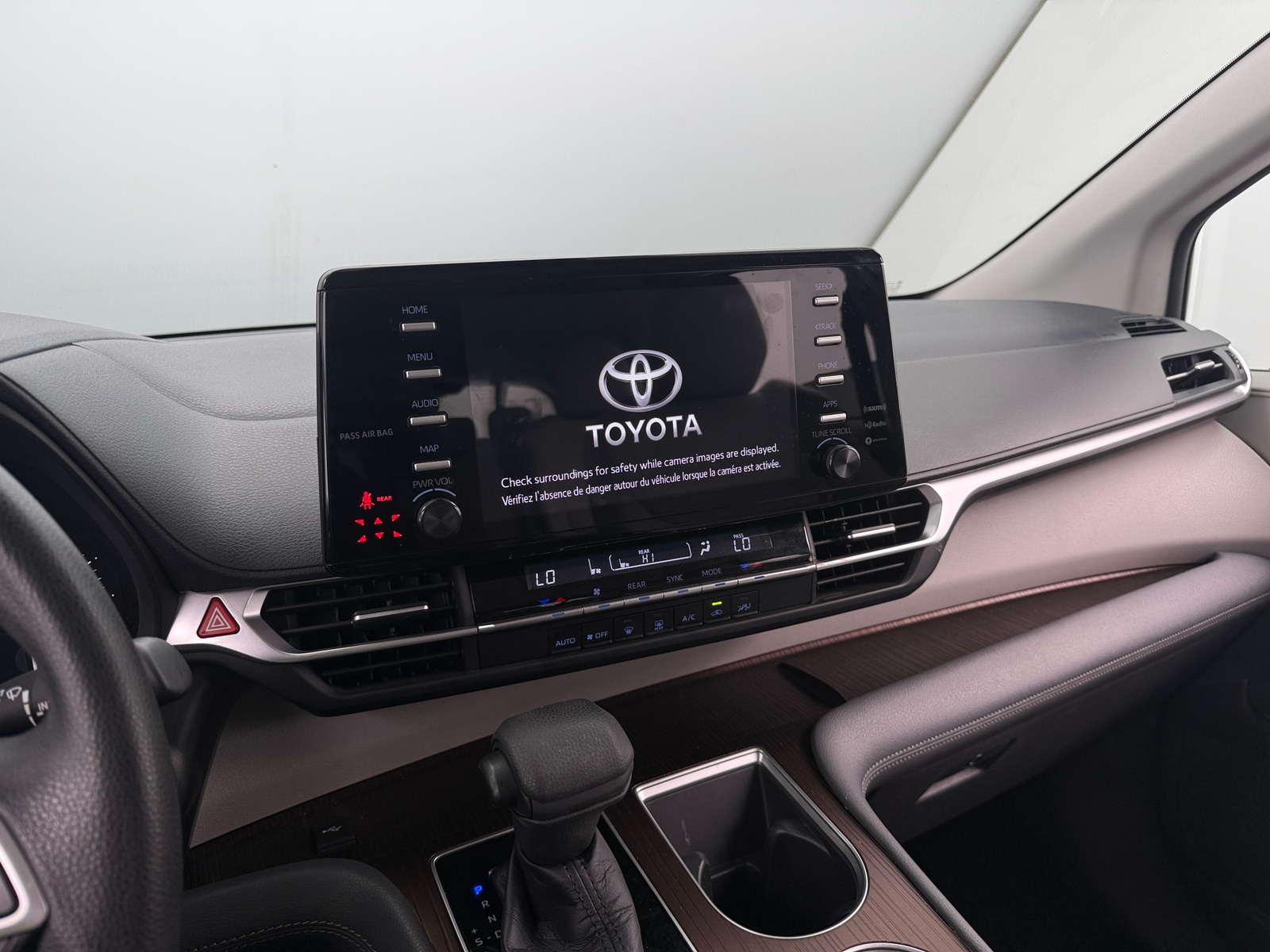 Thumbnail: 2021 Toyota Sienna - 4