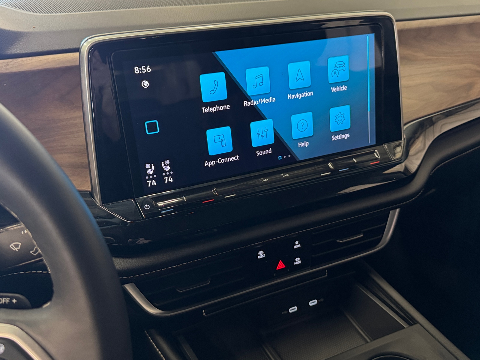 Thumbnail: 2024 Volkswagen Atlas - 3