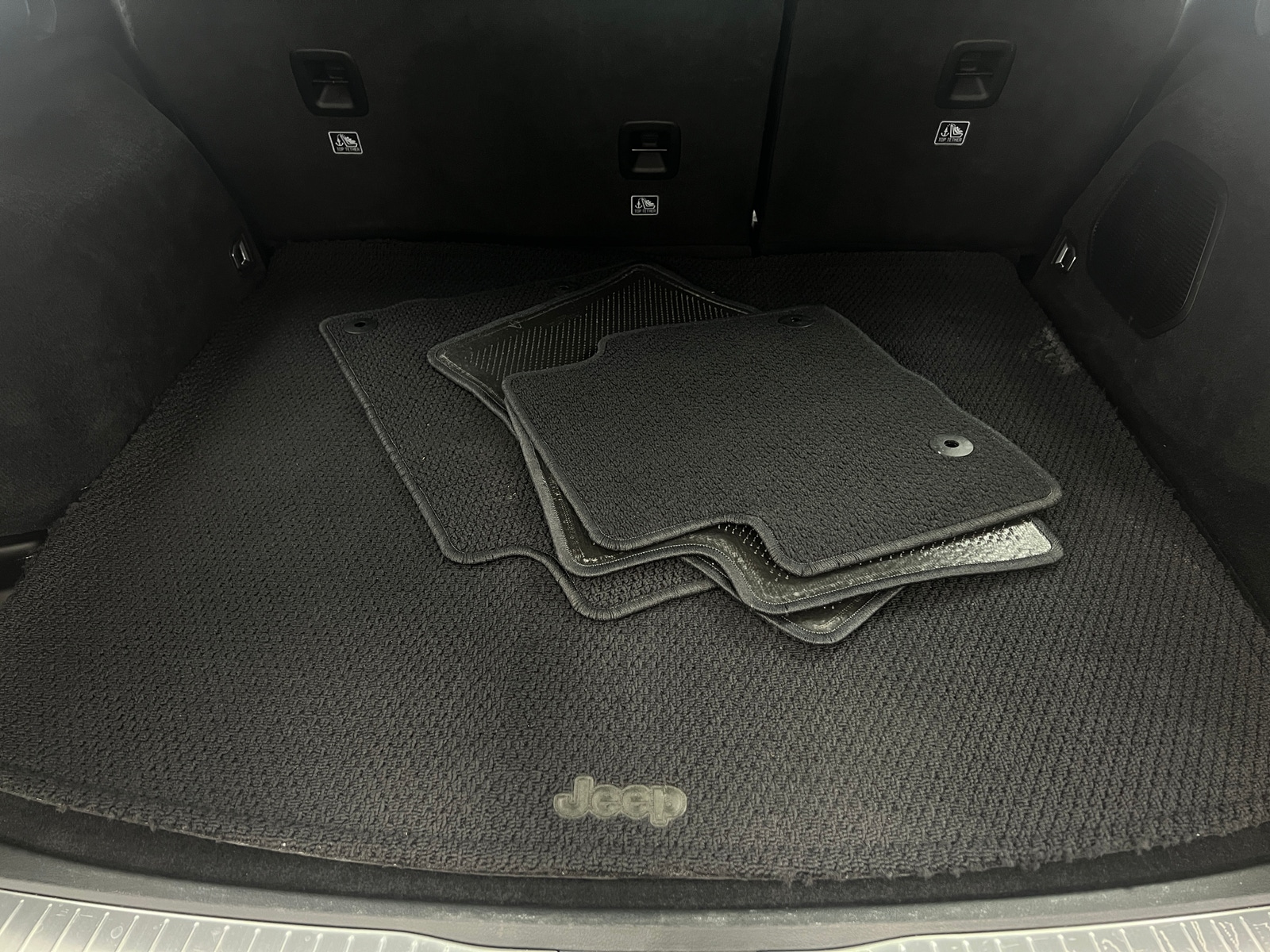 Thumbnail: 2025 Jeep Grand Cherokee - 6