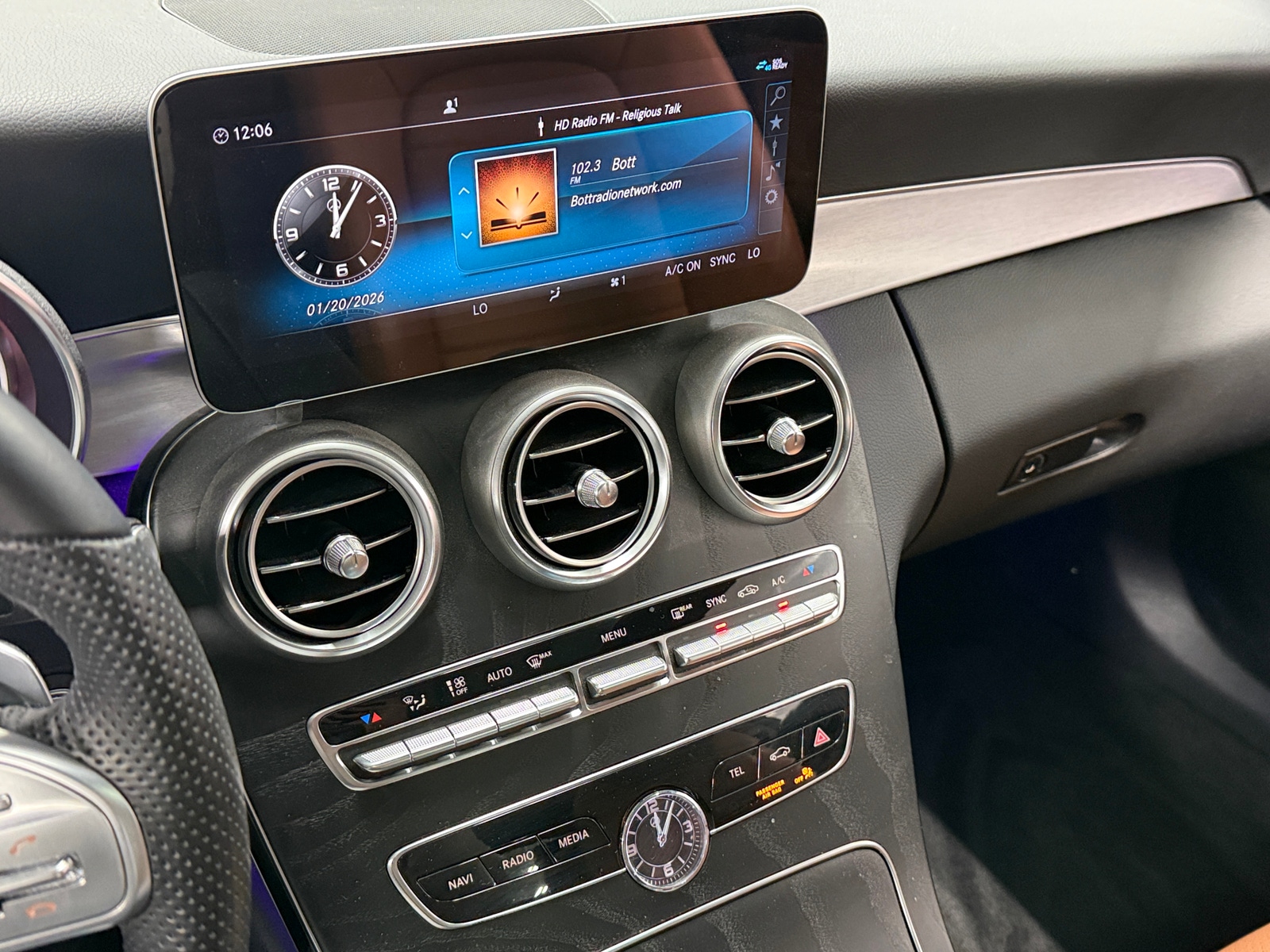 Thumbnail: 2019 Mercedes-Benz C-Class - 2