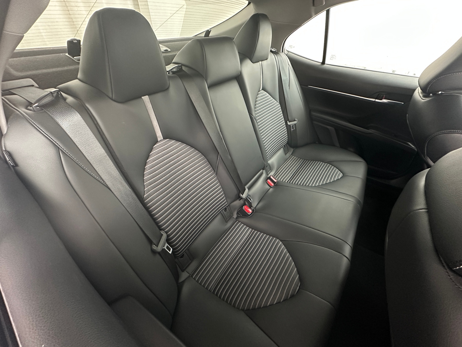 Thumbnail: 2022 Toyota Camry - 5