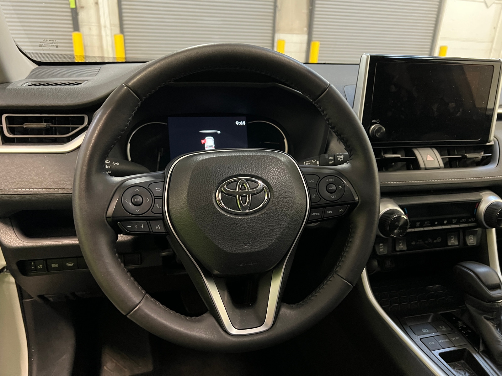 Thumbnail: 2025 Toyota RAV4 - 5