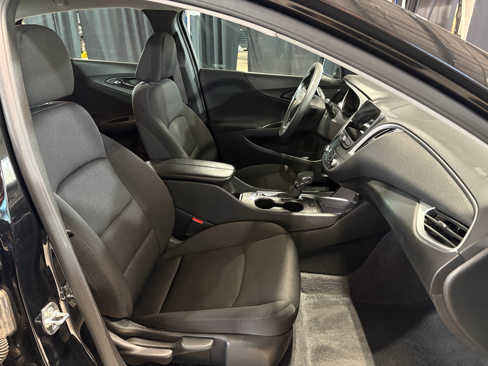 Thumbnail: 2024 Chevrolet Malibu - 2