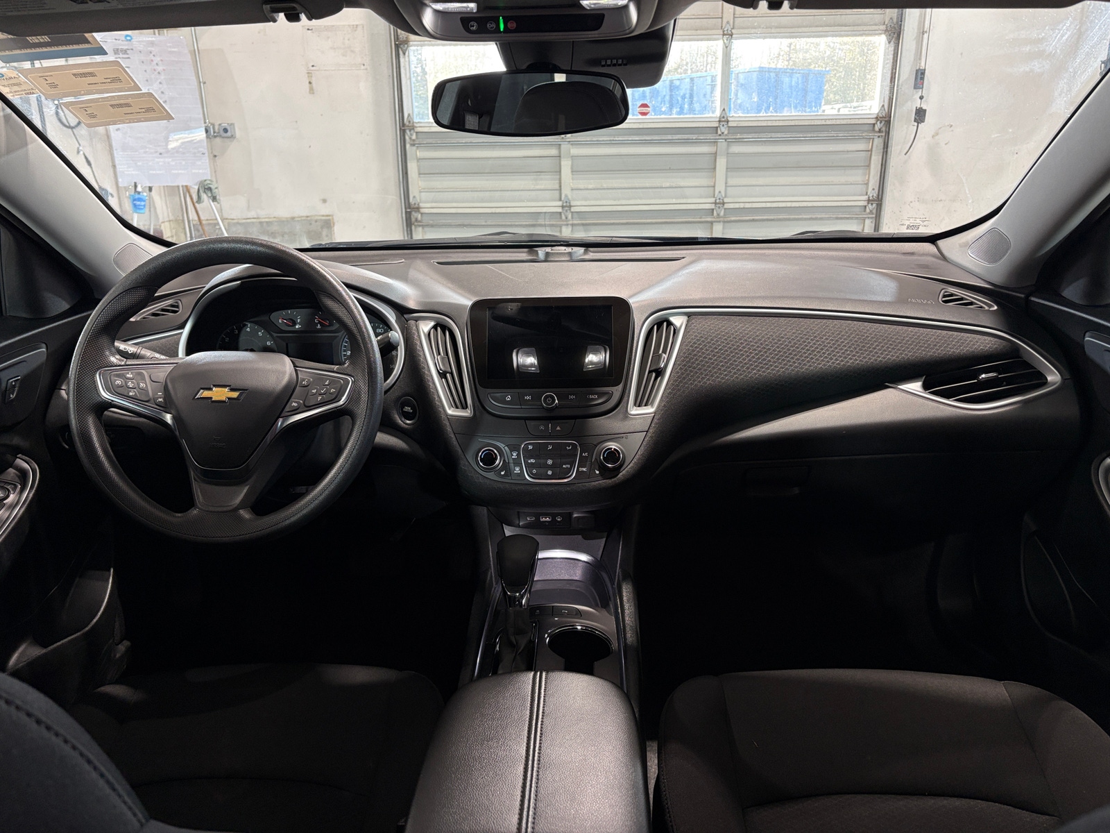 Thumbnail: 2024 Chevrolet Malibu - 3