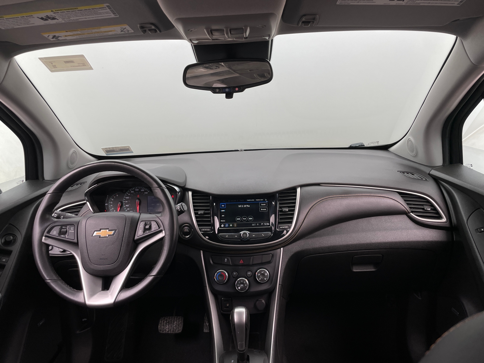 Thumbnail: 2018 Chevrolet Trax - 3