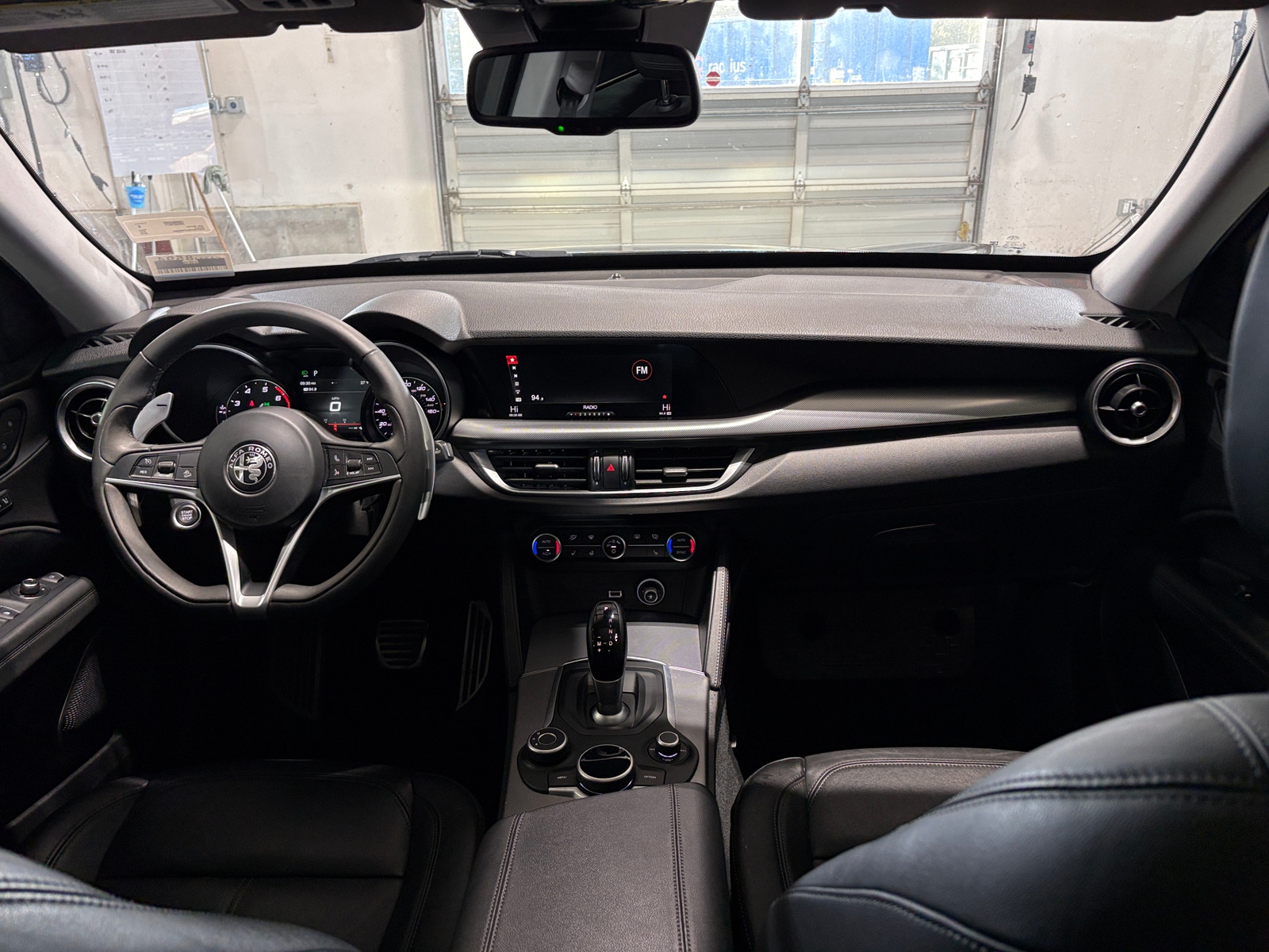 Thumbnail: 2018 Alfa Romeo Stelvio - 3