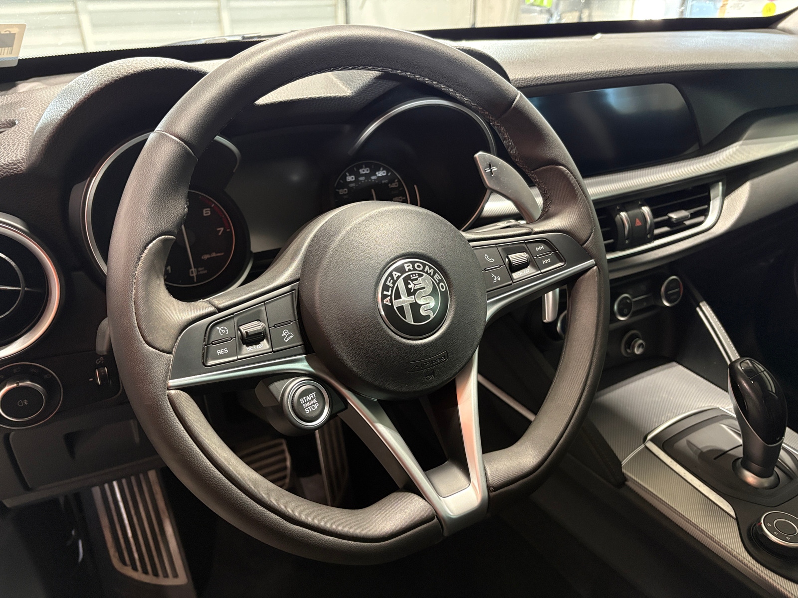 Thumbnail: 2018 Alfa Romeo Stelvio - 5