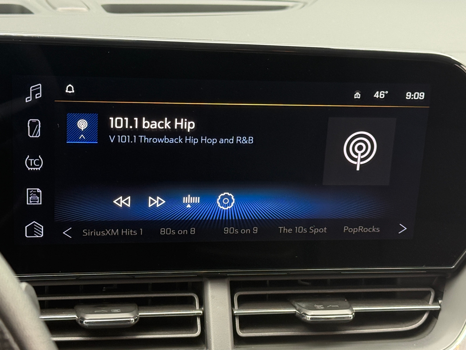 Thumbnail: 2025 Chevrolet Trax - 4