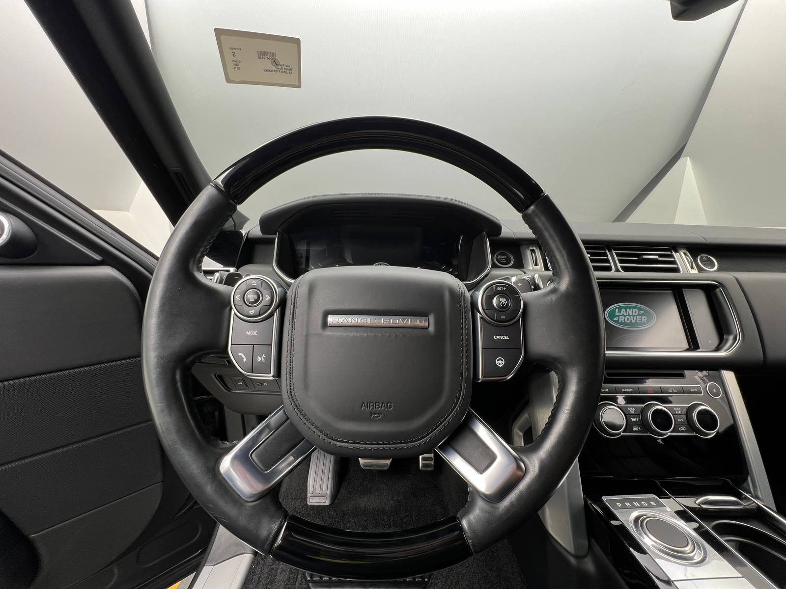 Thumbnail: 2016 Land Rover Range Rover - 4