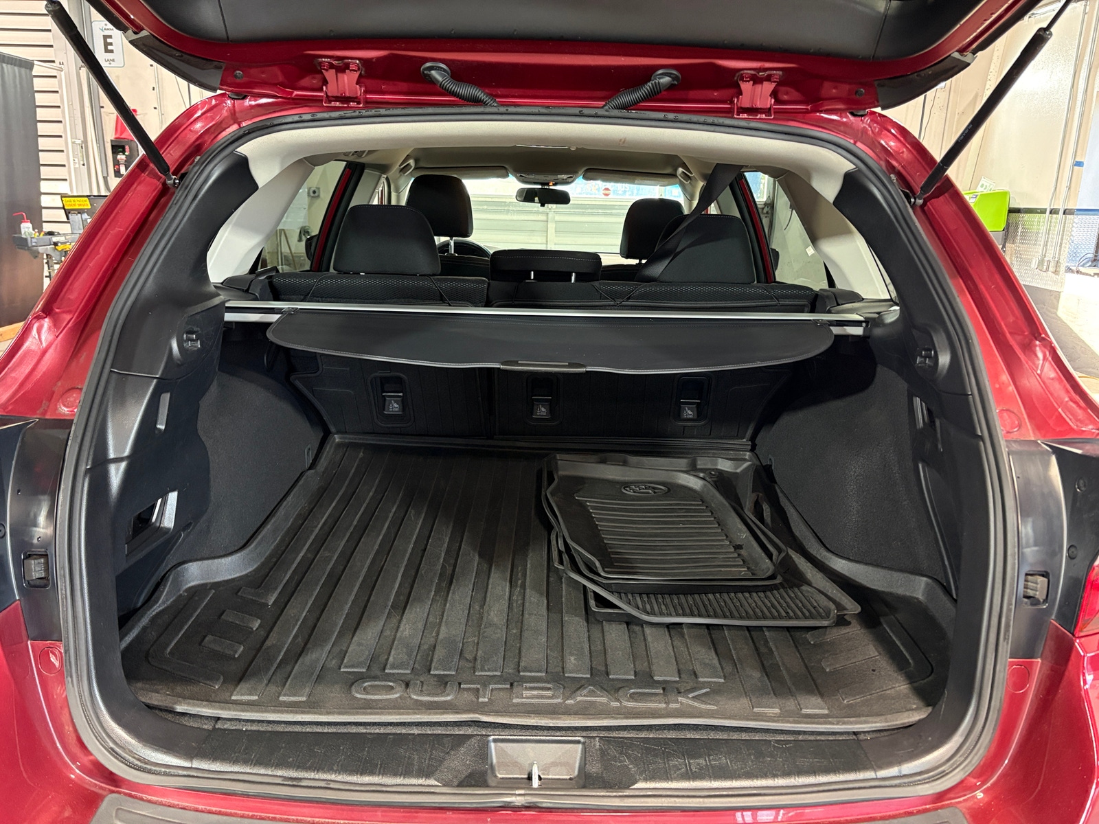 Thumbnail: 2018 Subaru Outback - 7