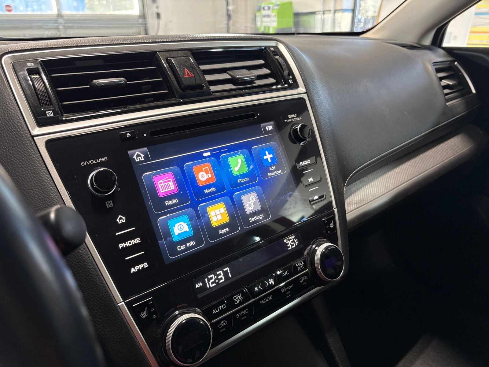 Thumbnail: 2018 Subaru Outback - 4