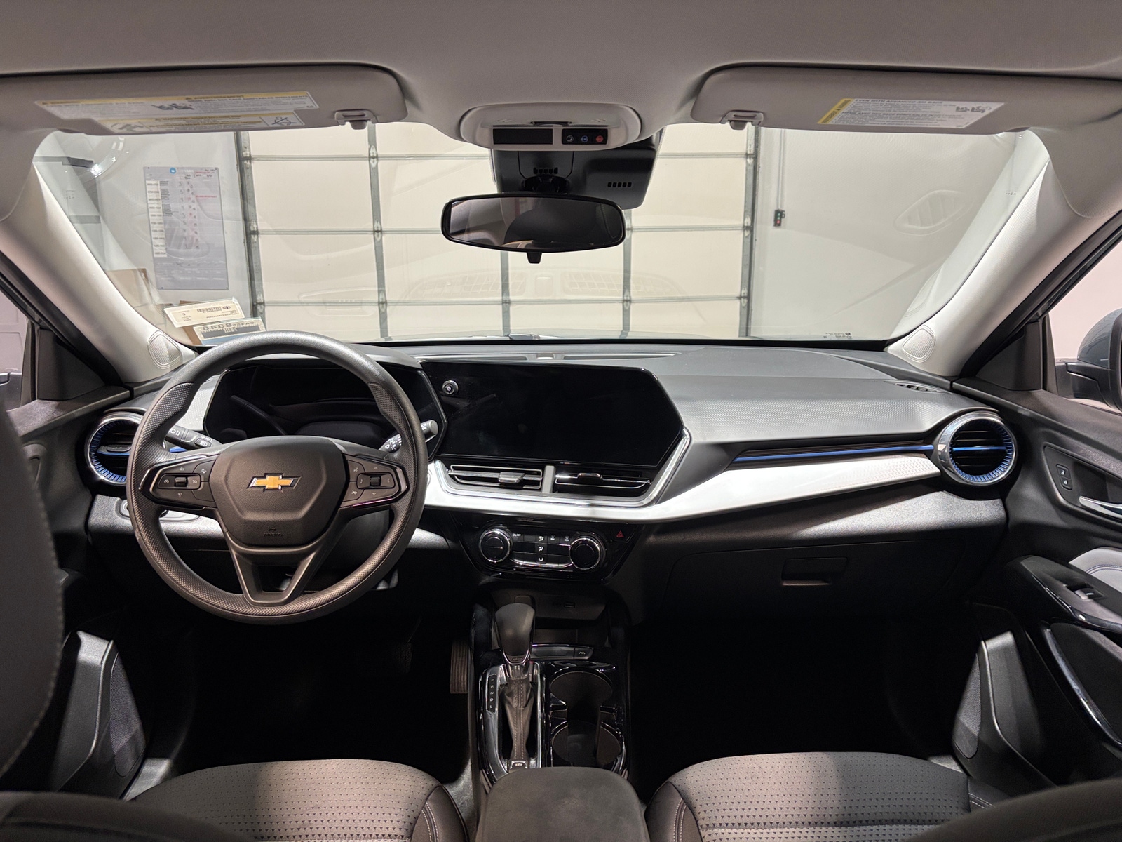 Thumbnail: 2025 Chevrolet Trax - 3