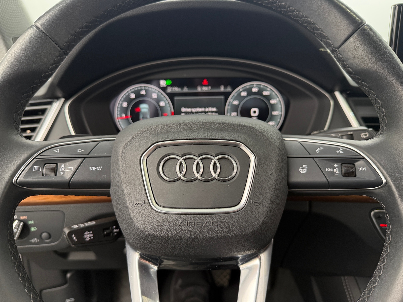 Thumbnail: 2023 Audi Q5 - 4