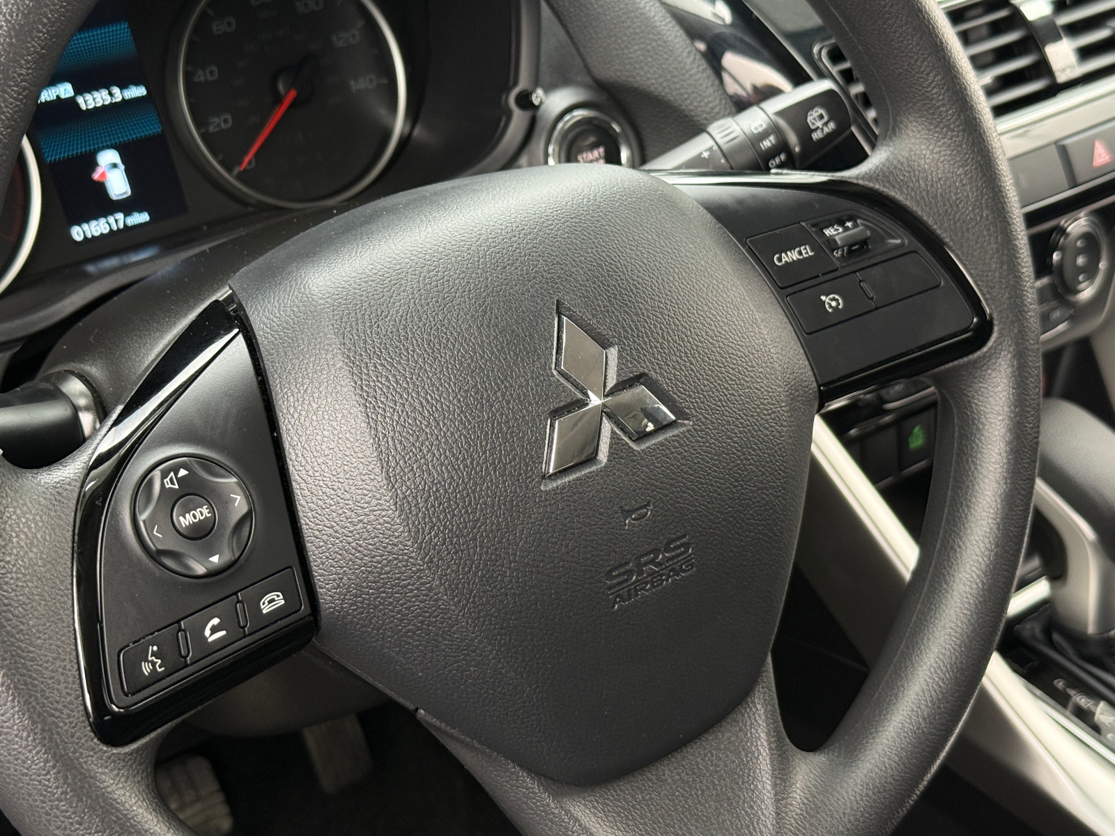 Thumbnail: 2024 Mitsubishi Eclipse Cross - 5