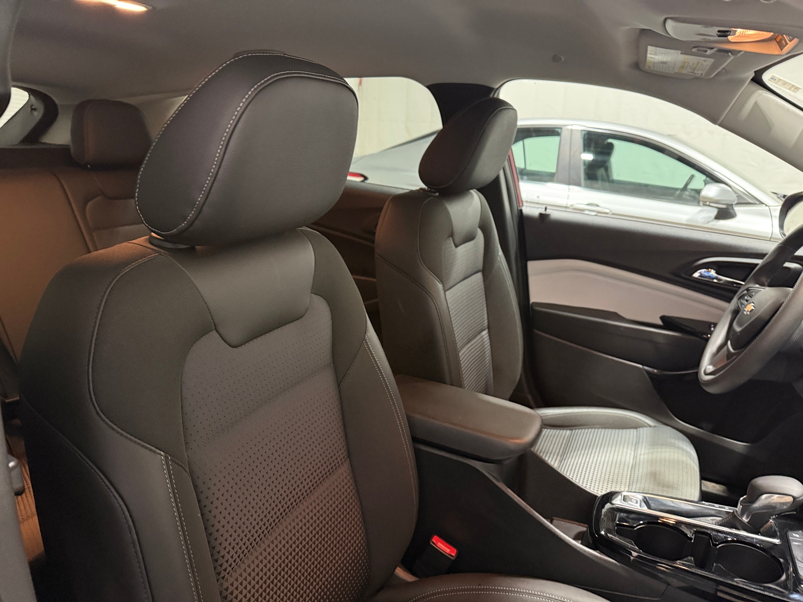 Thumbnail: 2025 Chevrolet Trax - 2