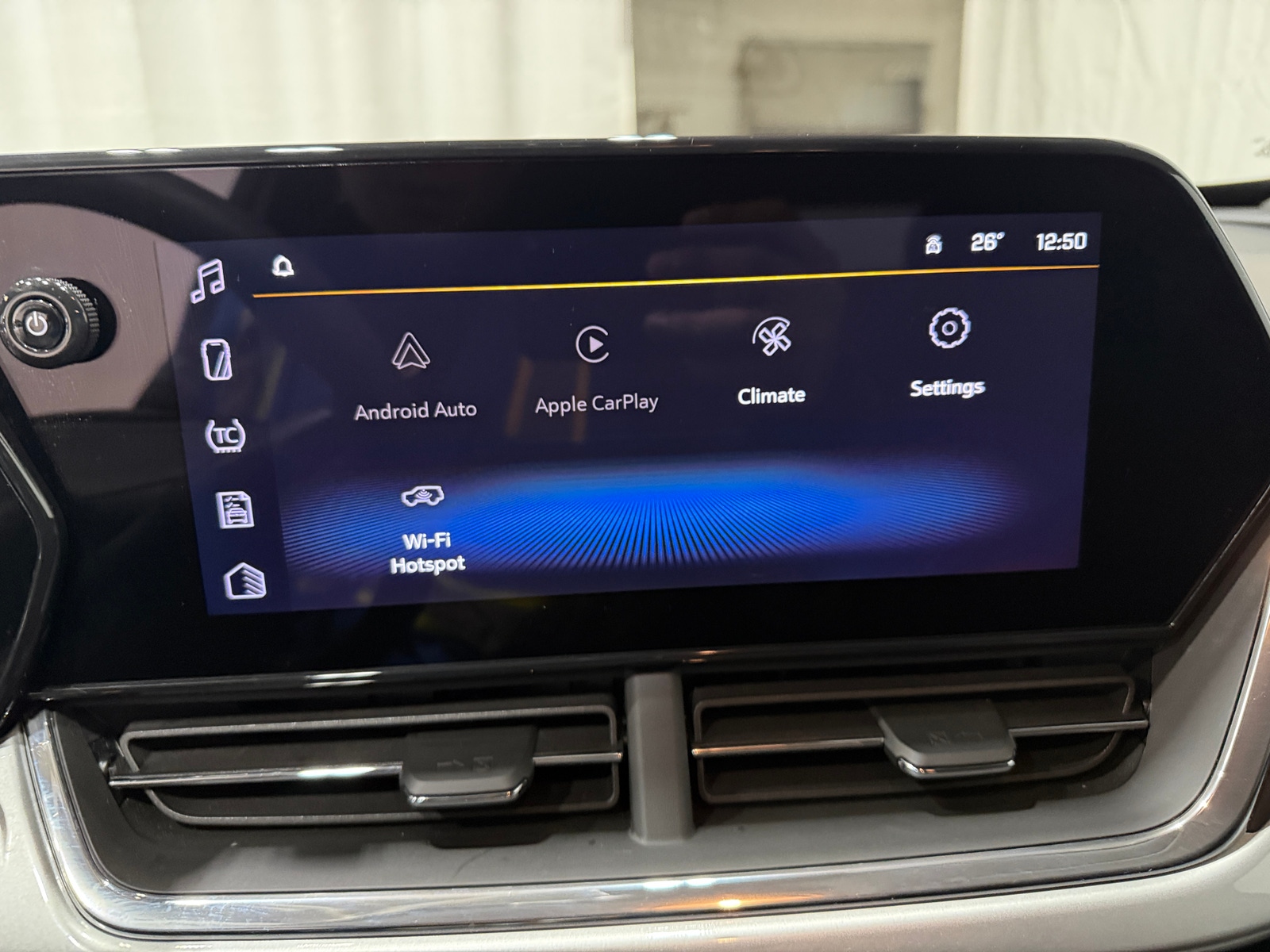 Thumbnail: 2025 Chevrolet Trax - 4