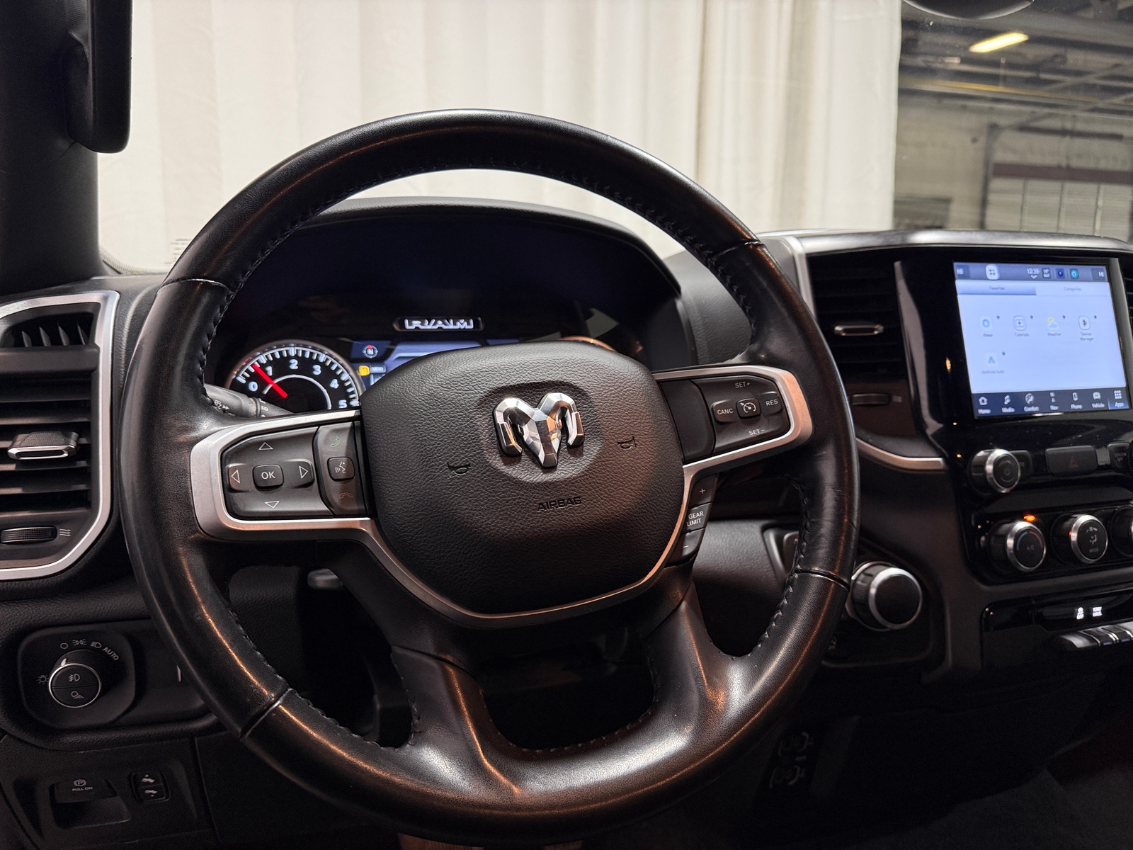 Thumbnail: 2022 RAM 1500 - 5