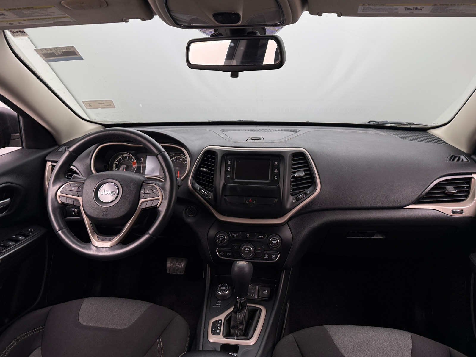 Thumbnail: 2016 Jeep Cherokee - 3