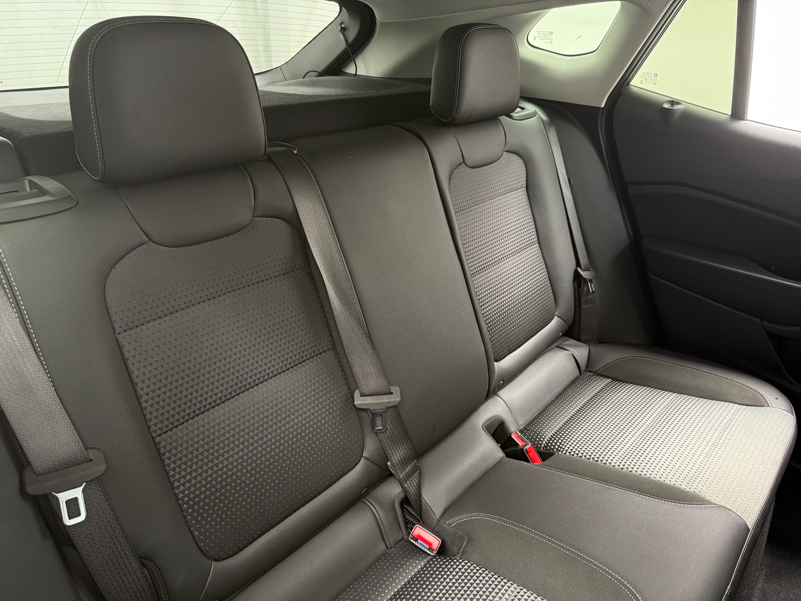 Thumbnail: 2025 Chevrolet Trax - 6