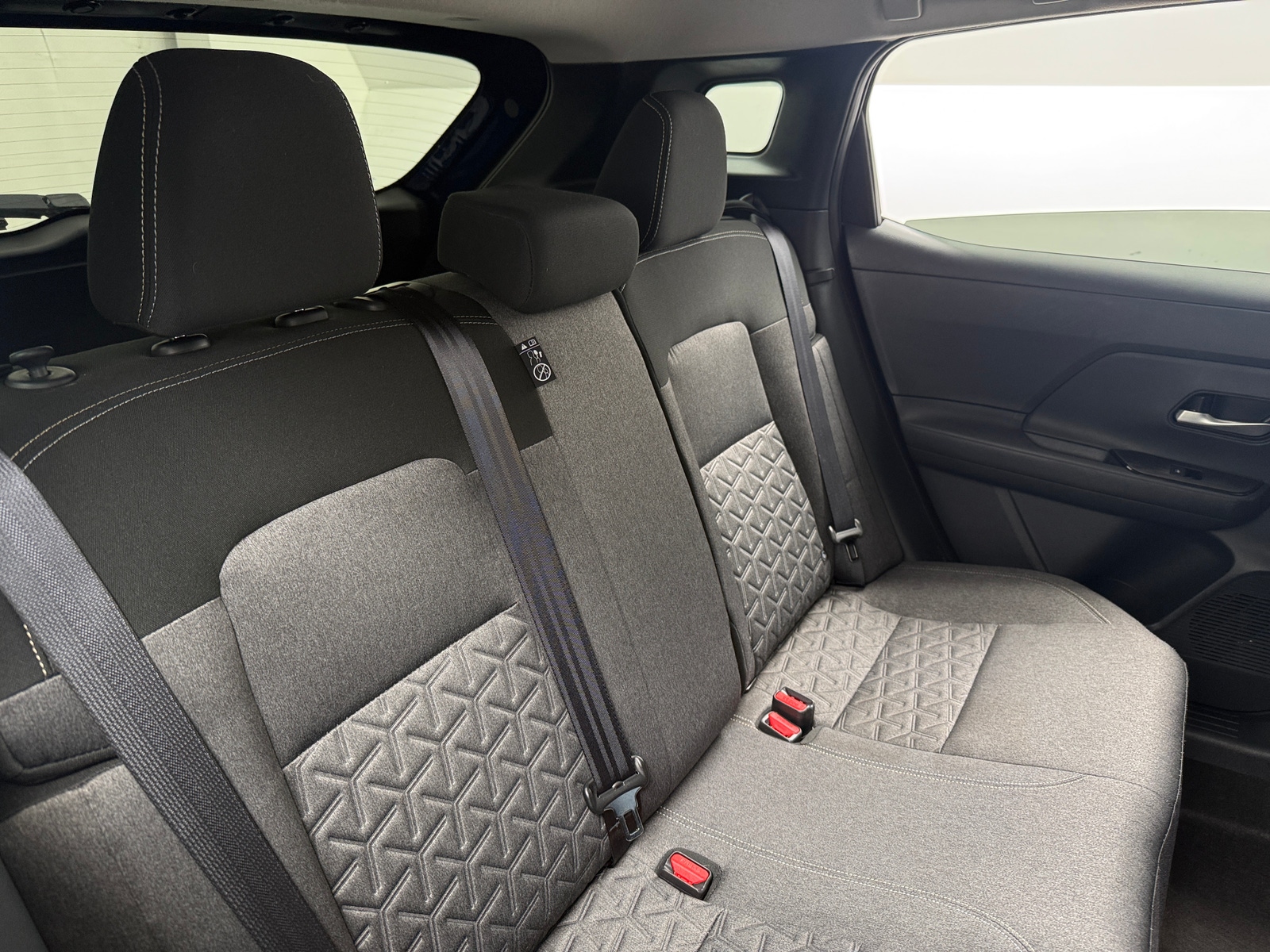 Thumbnail: 2025 Nissan Kicks - 6