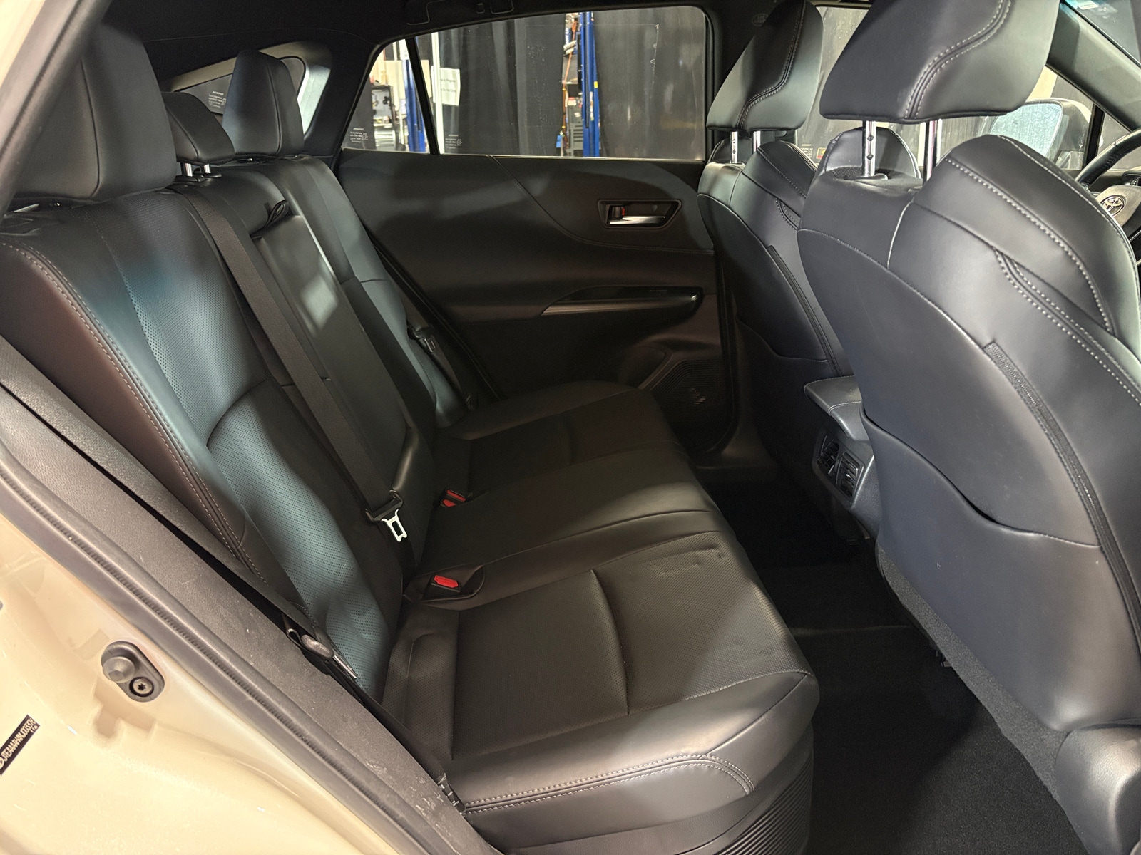 Thumbnail: 2021 Toyota Venza - 5