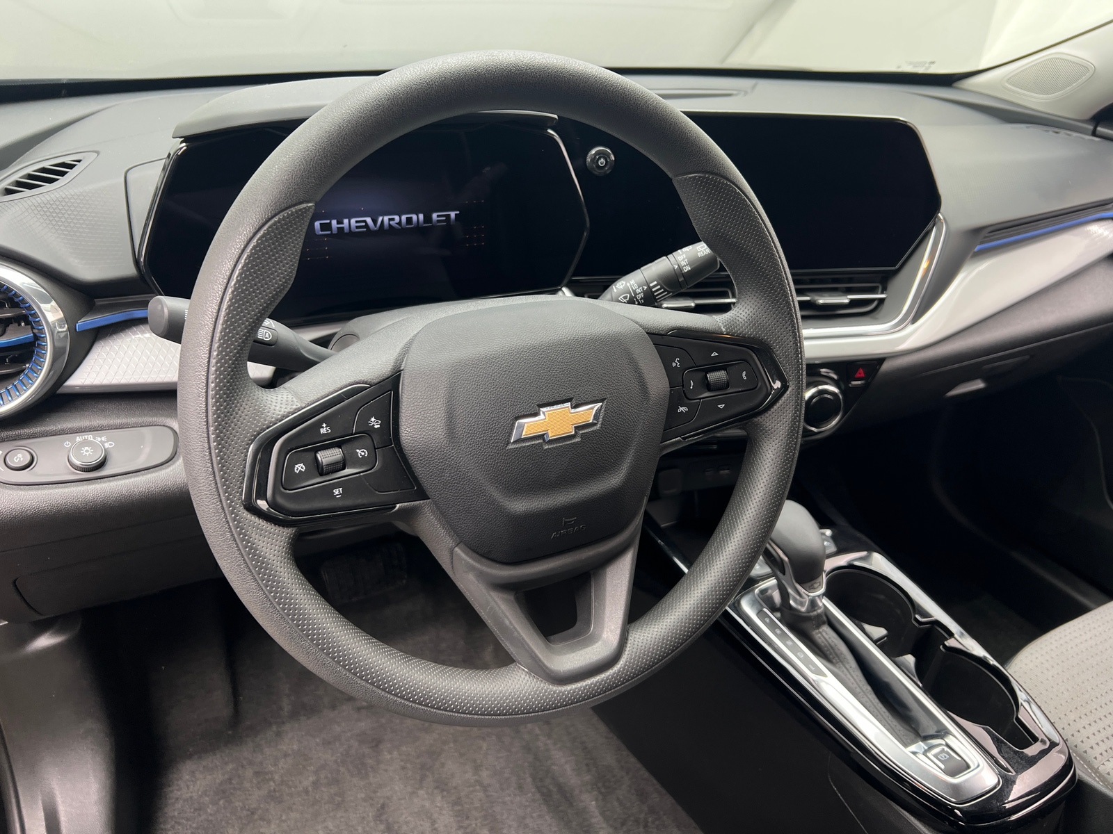 Thumbnail: 2025 Chevrolet Trax - 5