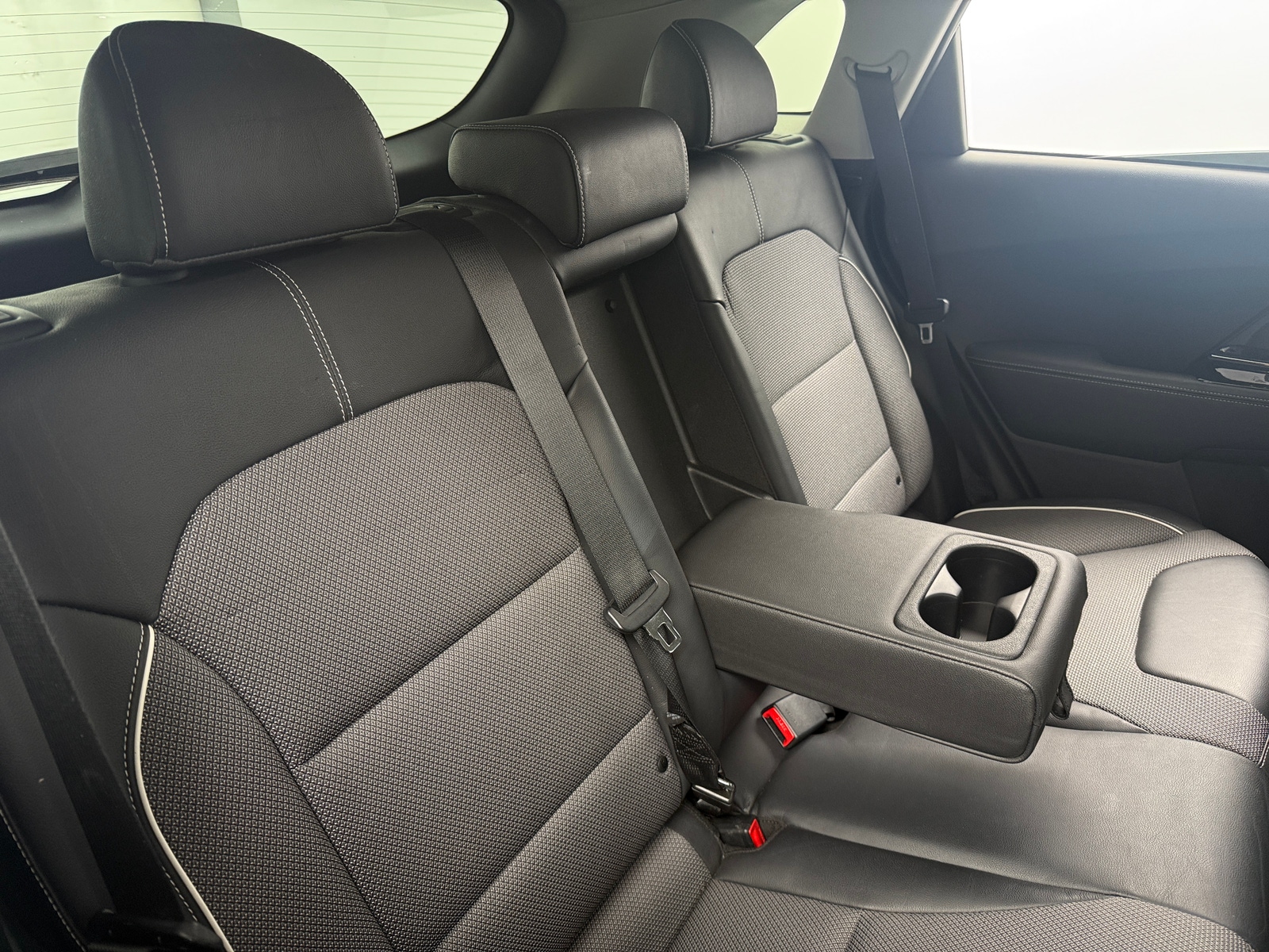 Thumbnail: 2019 Kia Niro - 6