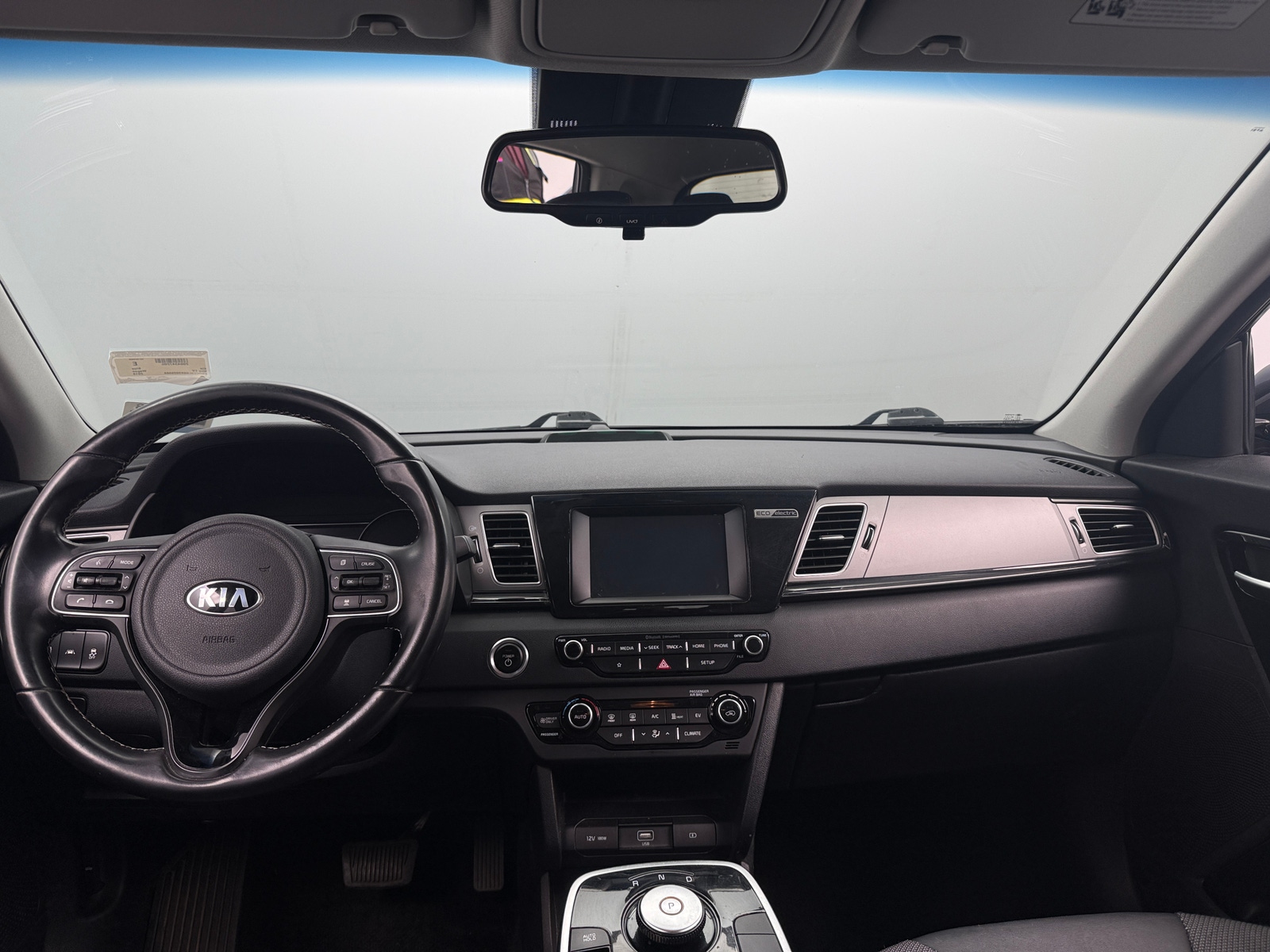 Thumbnail: 2019 Kia Niro - 3