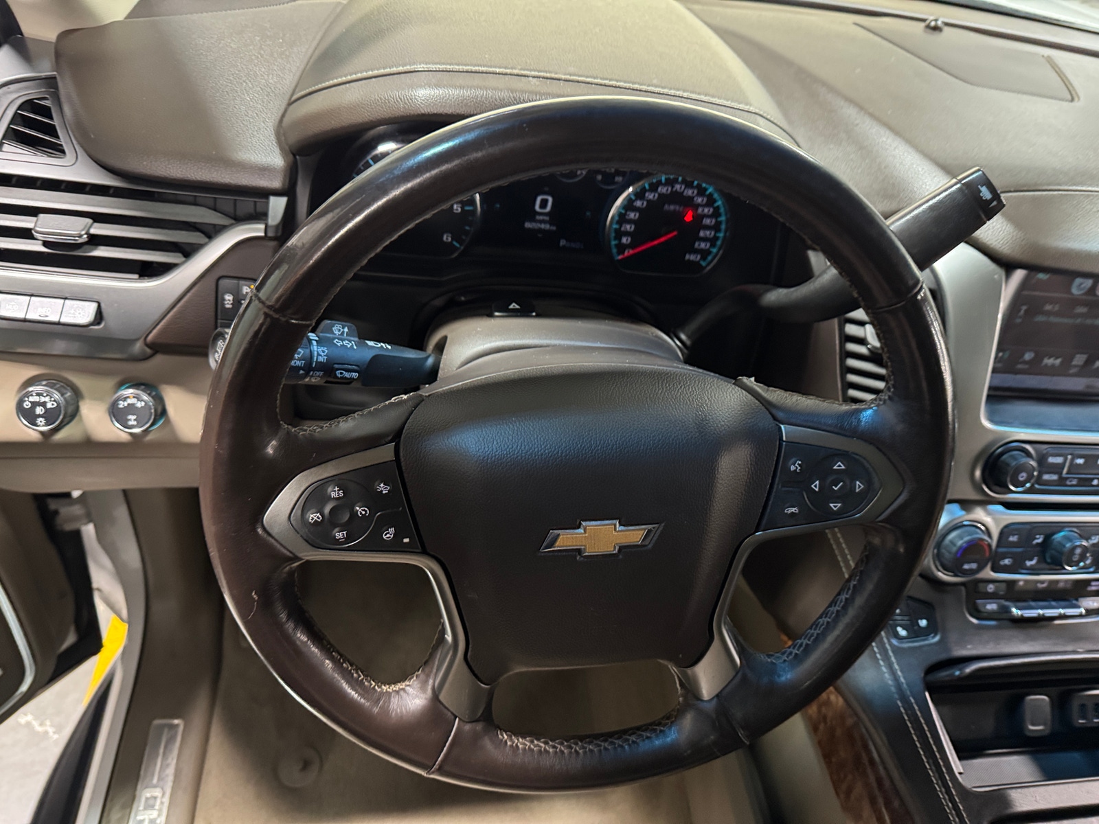 Thumbnail: 2019 Chevrolet Tahoe - 4