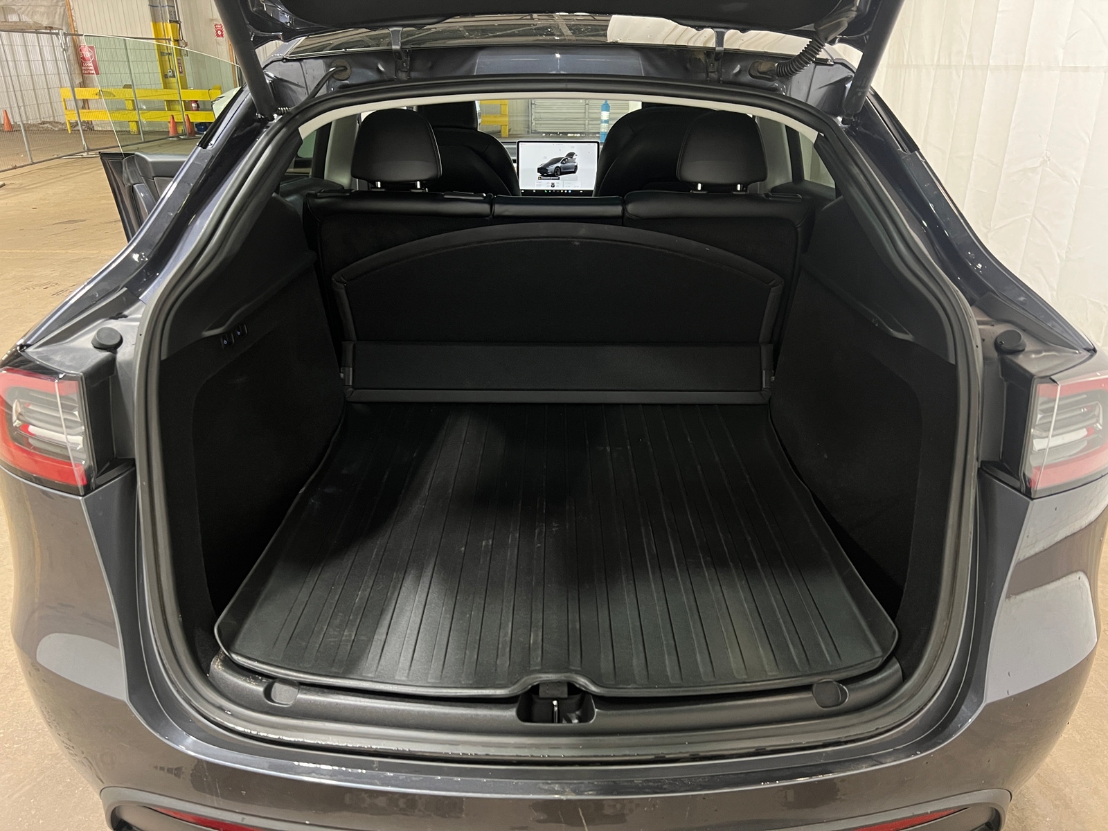 Thumbnail: 2023 Tesla Model Y - 6