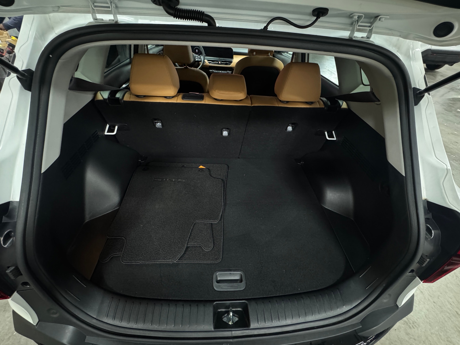 Thumbnail: 2024 Kia Seltos - 6