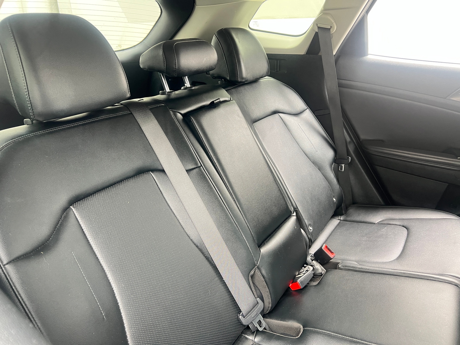 Thumbnail: 2023 Kia Sportage - 5