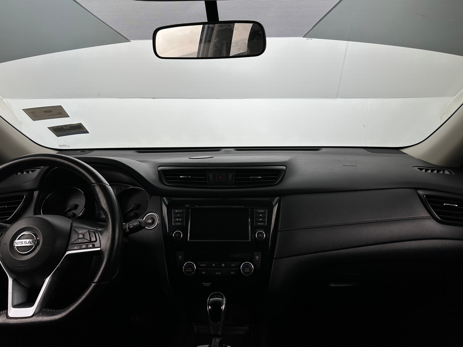 Thumbnail: 2018 Nissan Rogue - 3