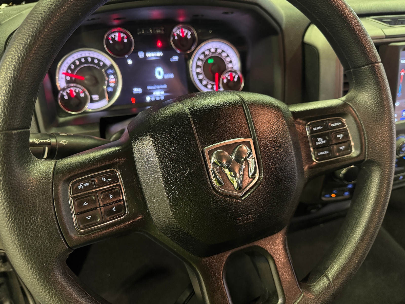 Thumbnail: 2021 RAM 1500 Classic - 5