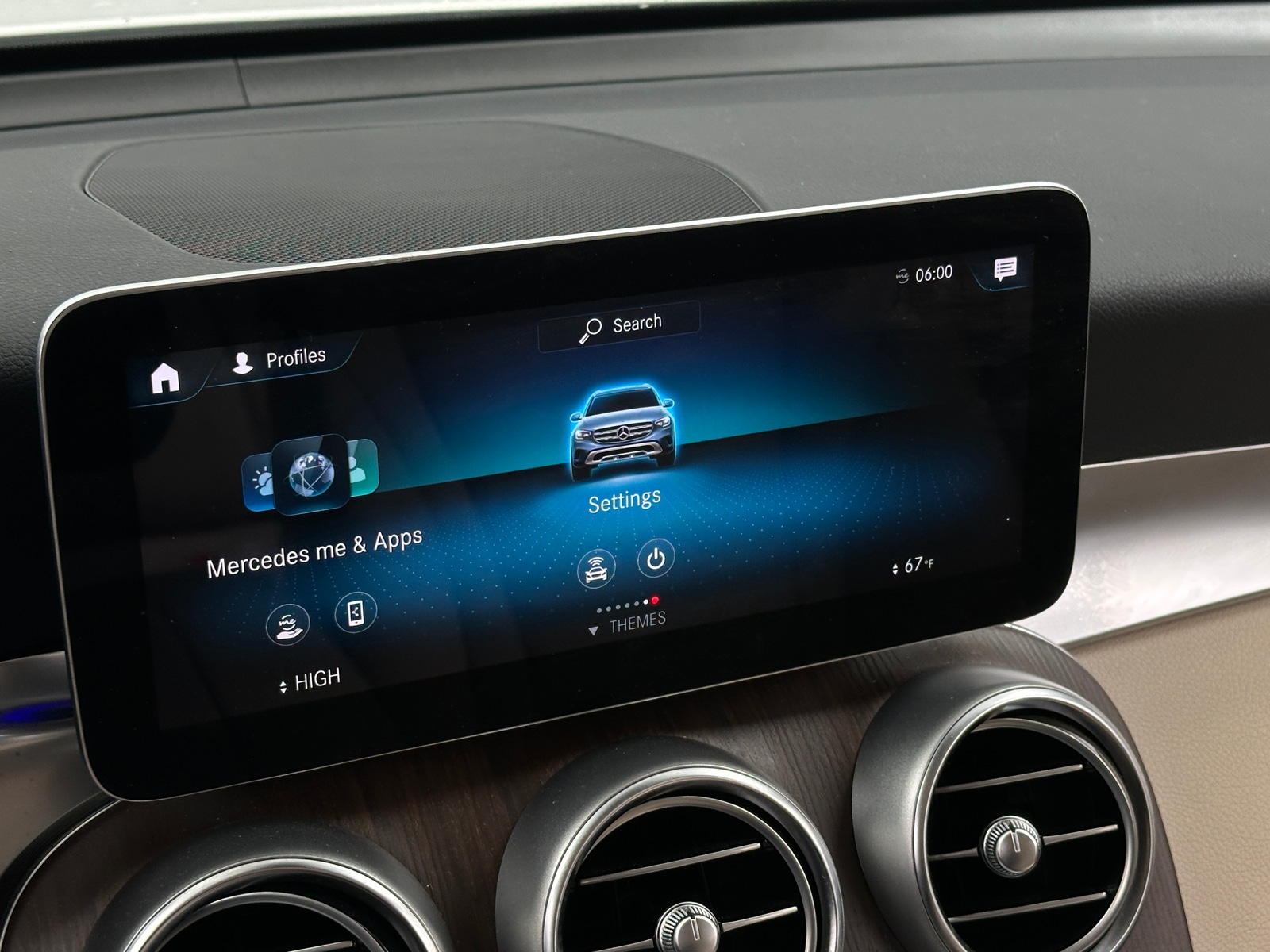 Thumbnail: 2022 Mercedes-Benz GLC - 3