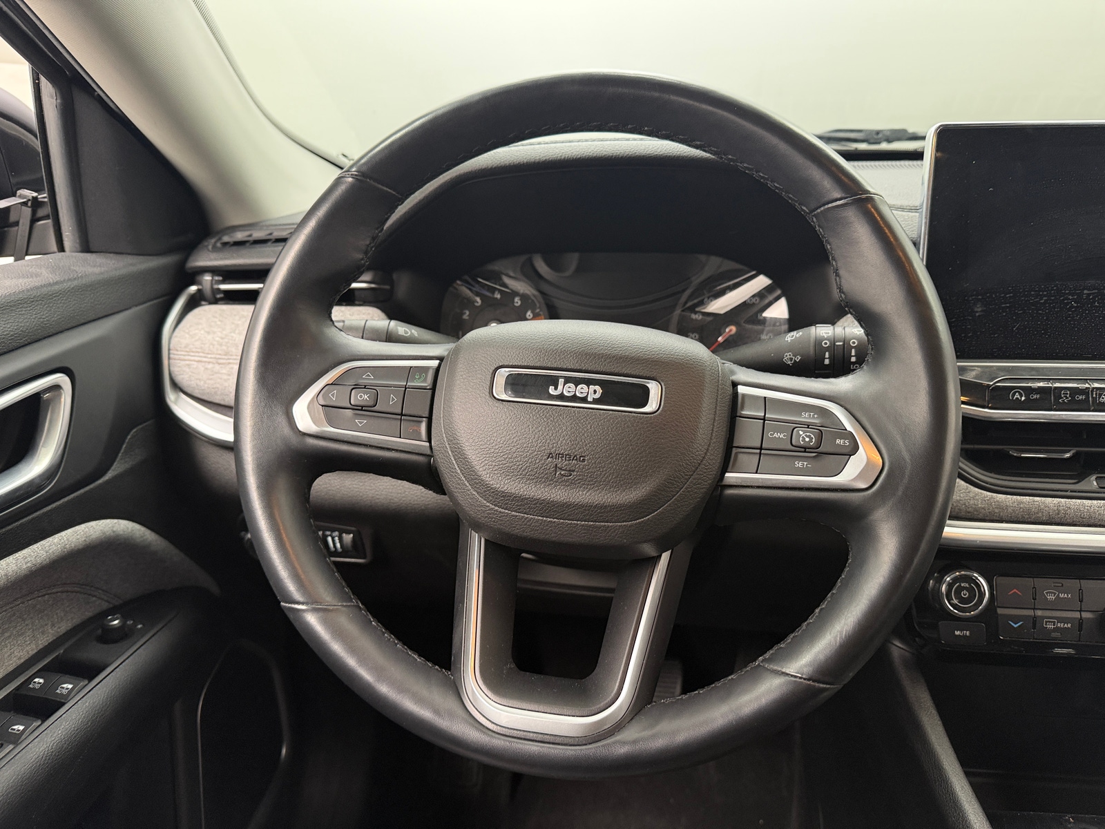 Thumbnail: 2022 Jeep Compass - 4