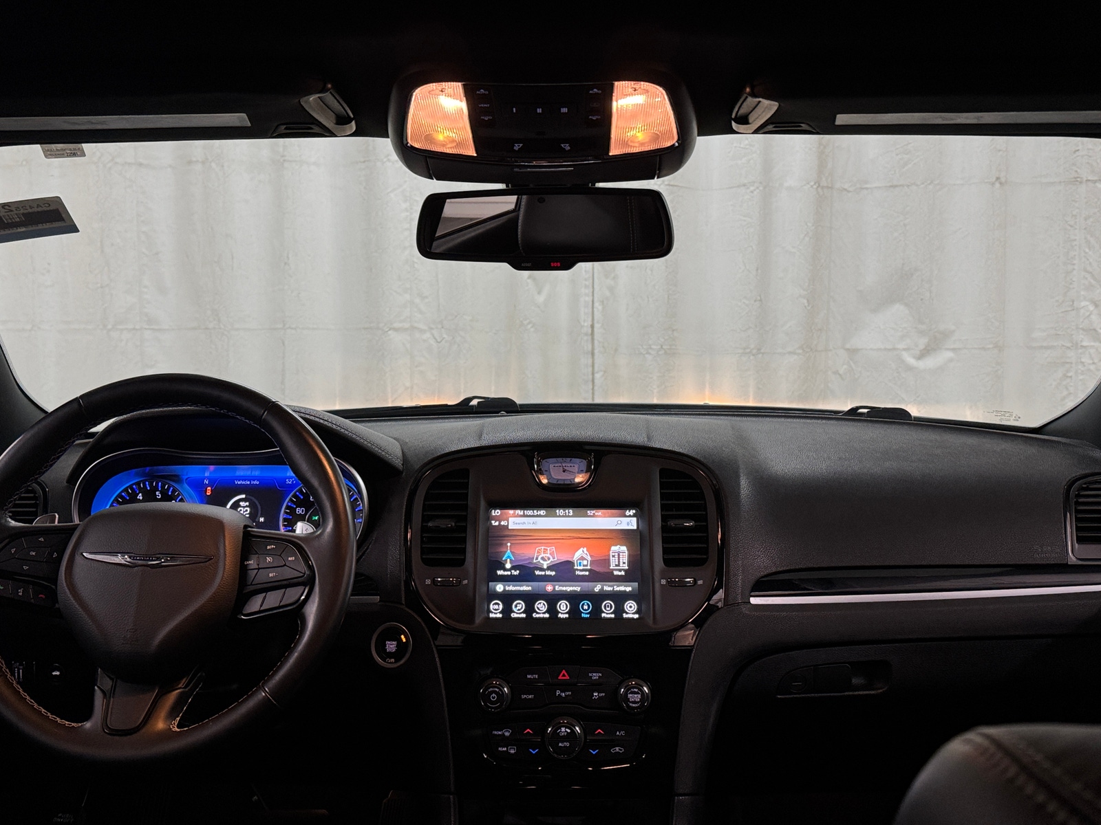 Thumbnail: 2022 Chrysler 300 - 2