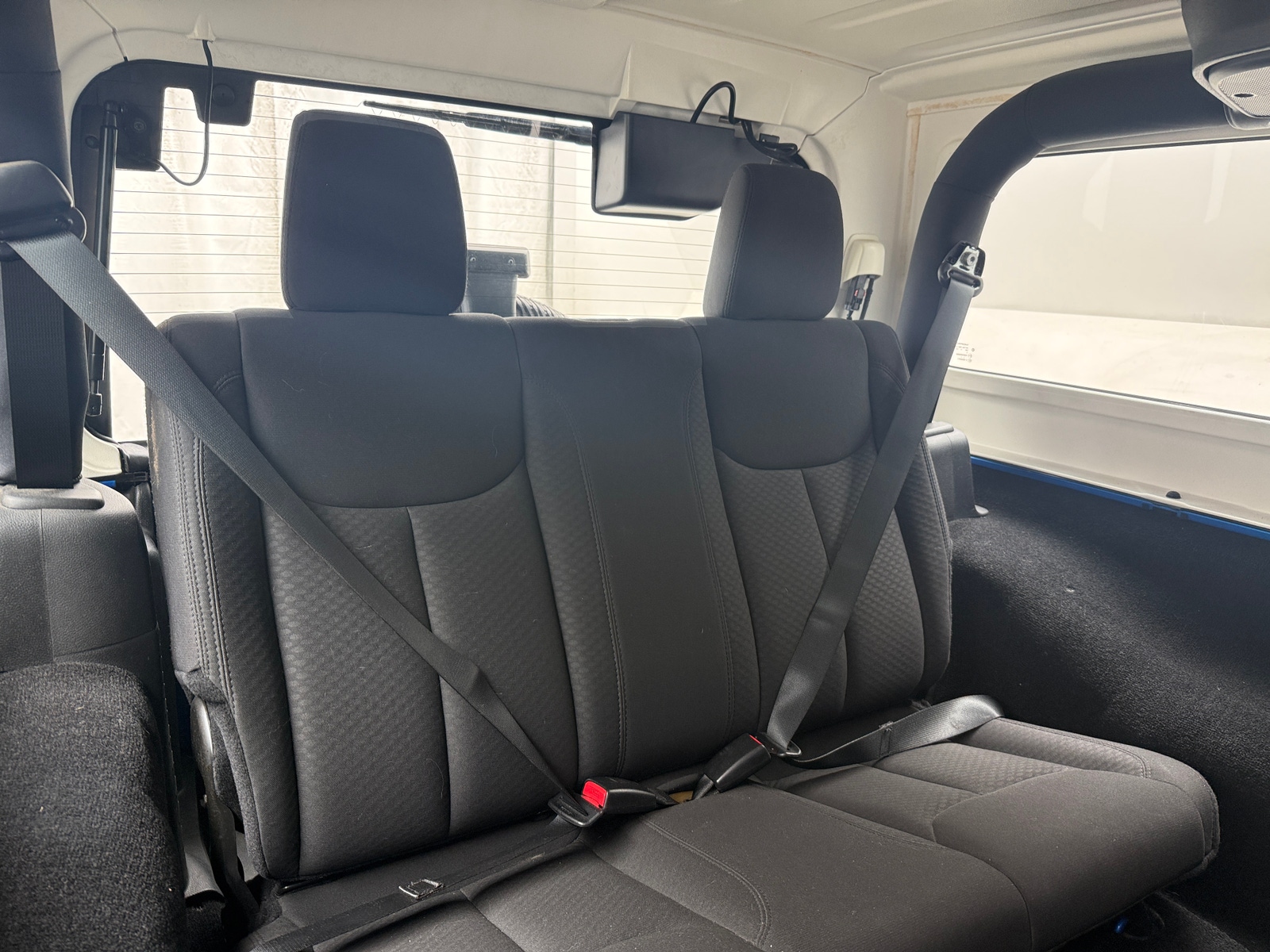 Thumbnail: 2015 Jeep Wrangler - 6