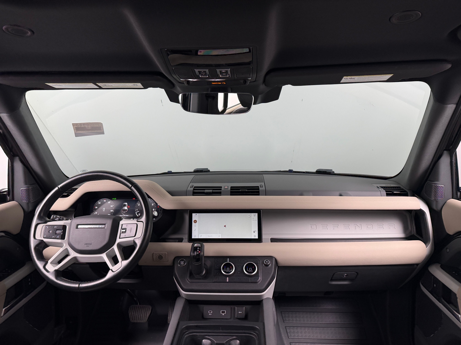 Thumbnail: 2023 Land Rover Defender - 3