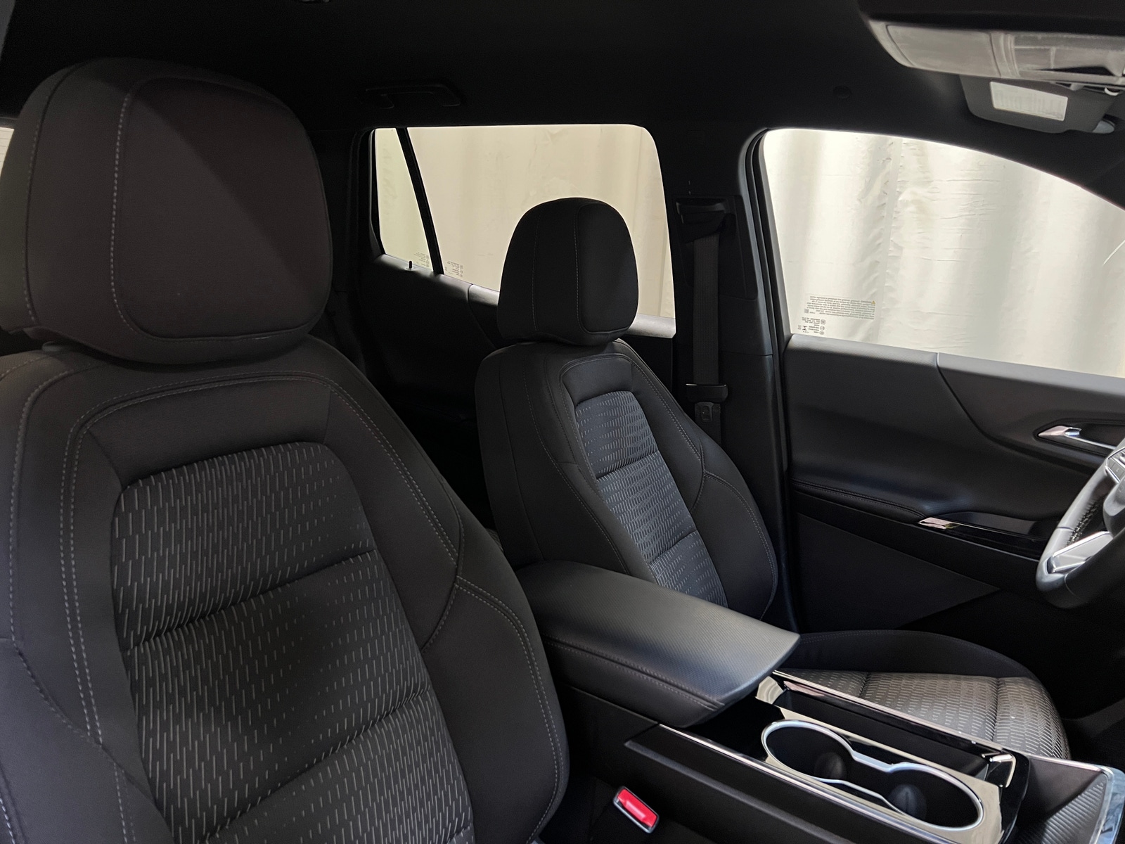 Thumbnail: 2025 Chevrolet Equinox - 2