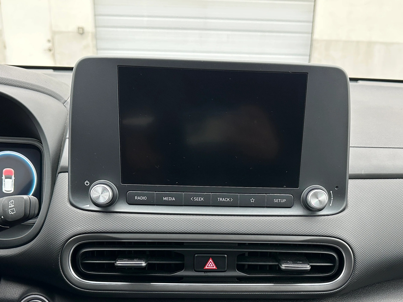 Thumbnail: 2023 Hyundai Kona - 4