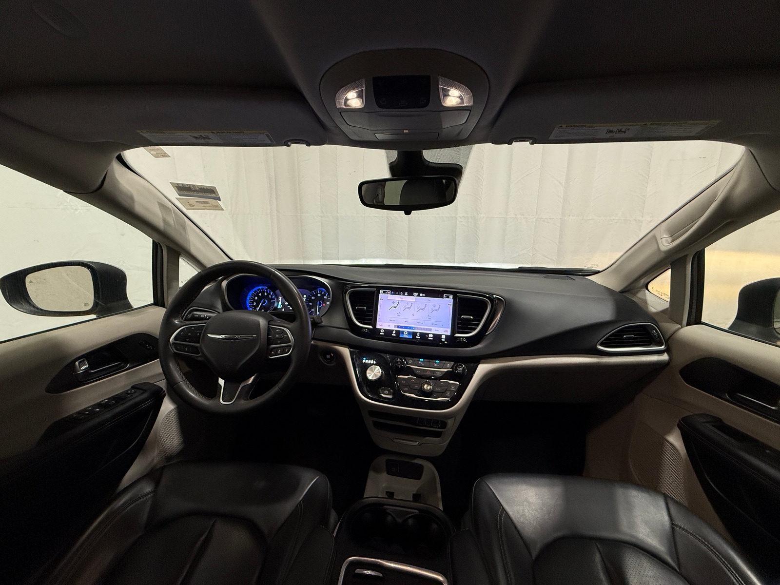 Thumbnail: 2023 Chrysler Pacifica - 2