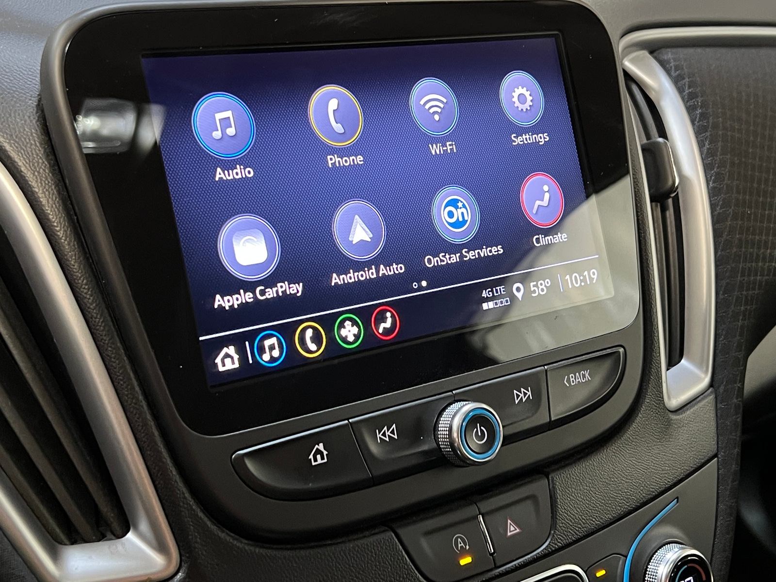 Thumbnail: 2024 Chevrolet Malibu - 4